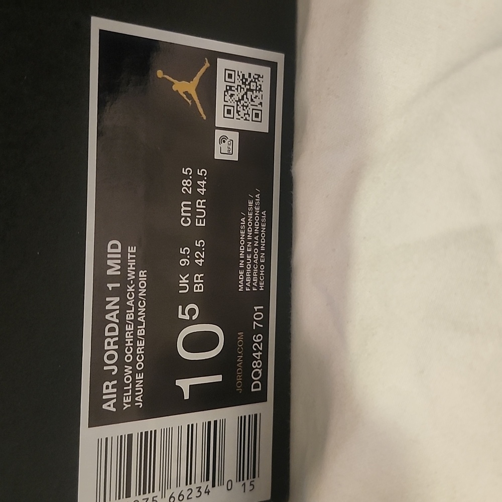 Jordan Air 1 Mid Yellow Ochre Black White